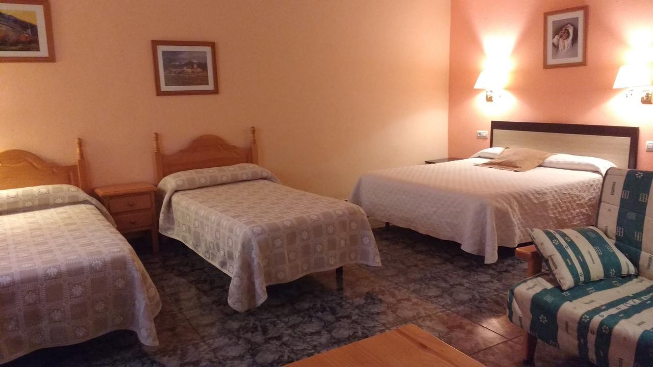 卡拉马德奥酒店 Vilanova de Escornalbou 外观 照片